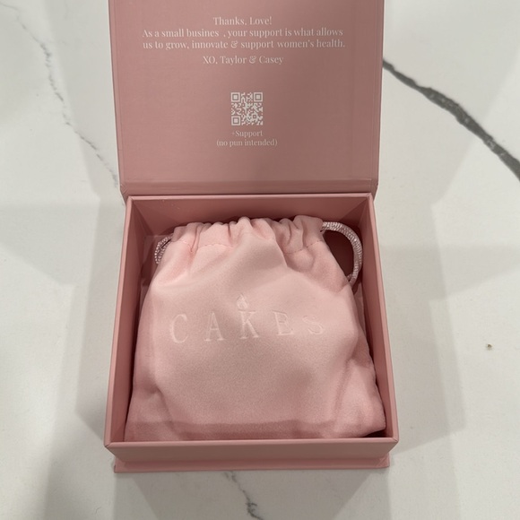 Cakes Body Itty Bitty Nipple Covers - Picture 2 of 2